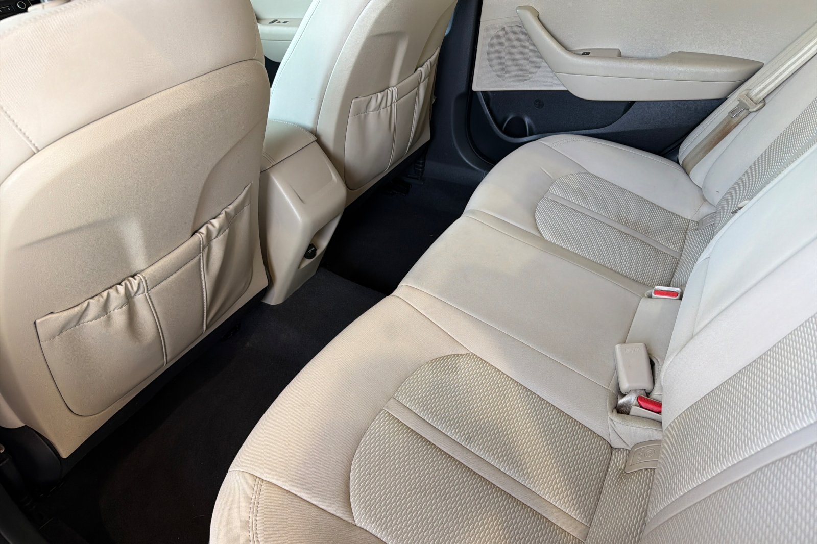 Used 2017 Brown Hyundai Base image 10