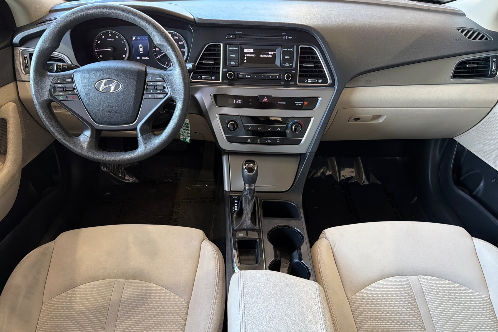 Used 2017 Brown Hyundai Base image 11