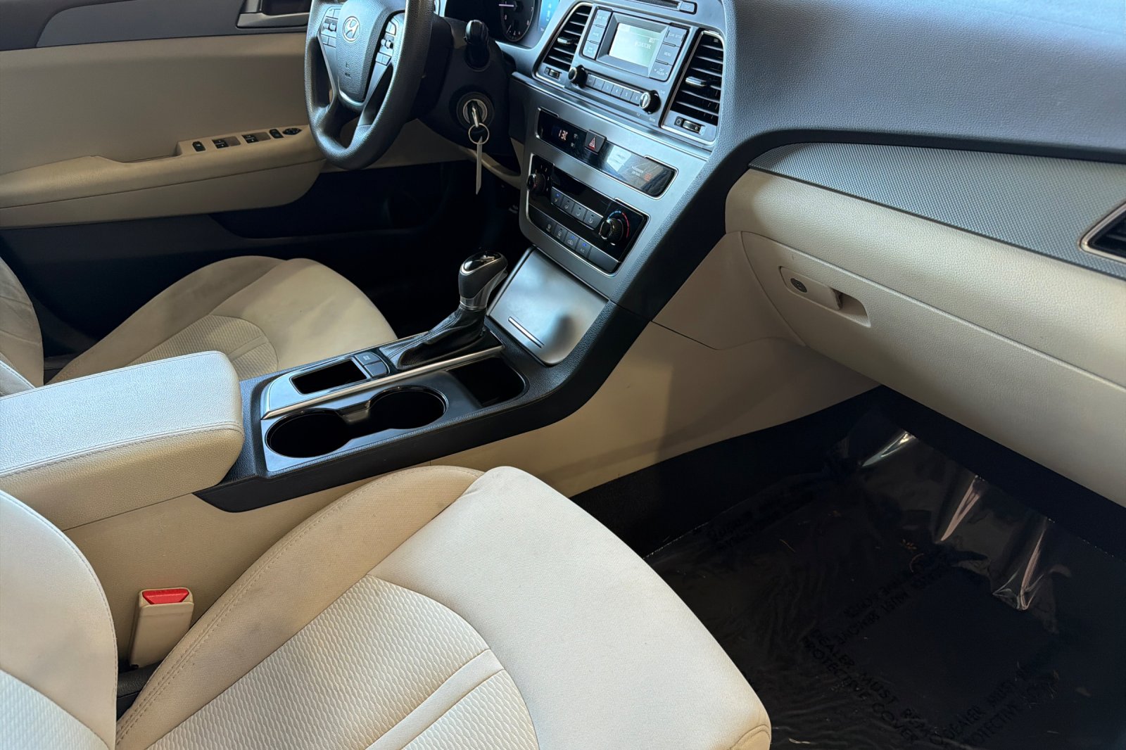 Used 2017 Brown Hyundai Base image 13