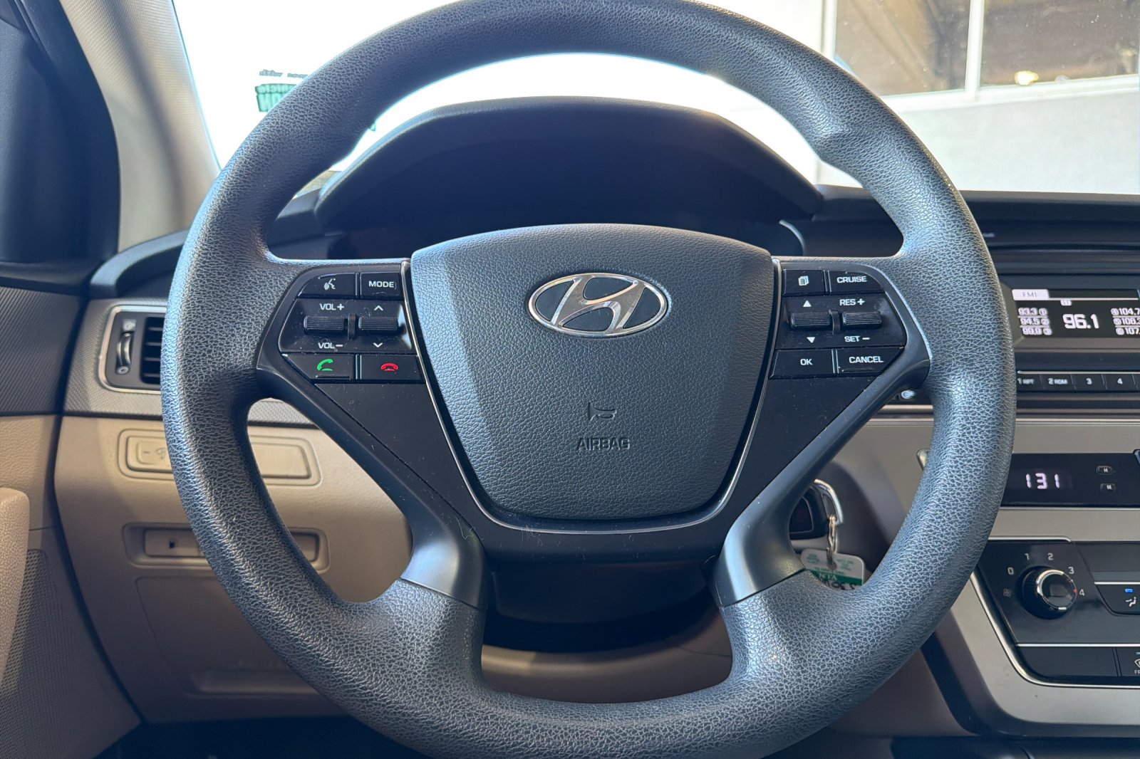 Used 2017 Brown Hyundai Base image 19