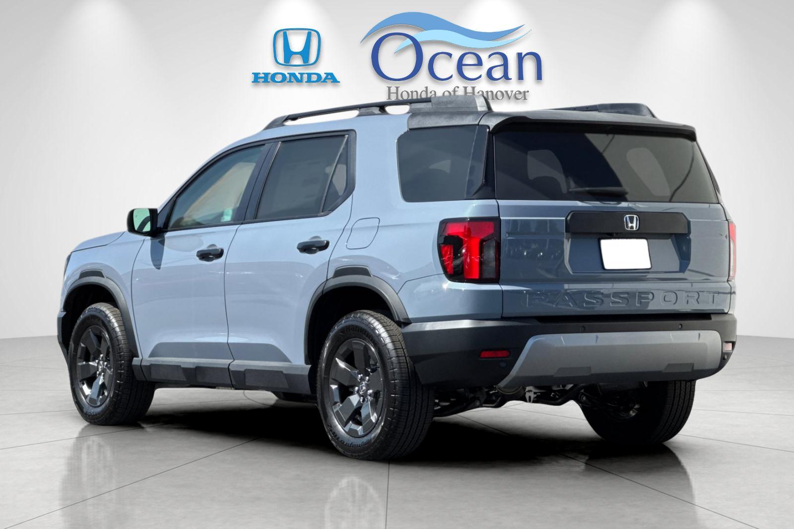 New 2026 Sonic Gray Pearl Honda RTL image 3