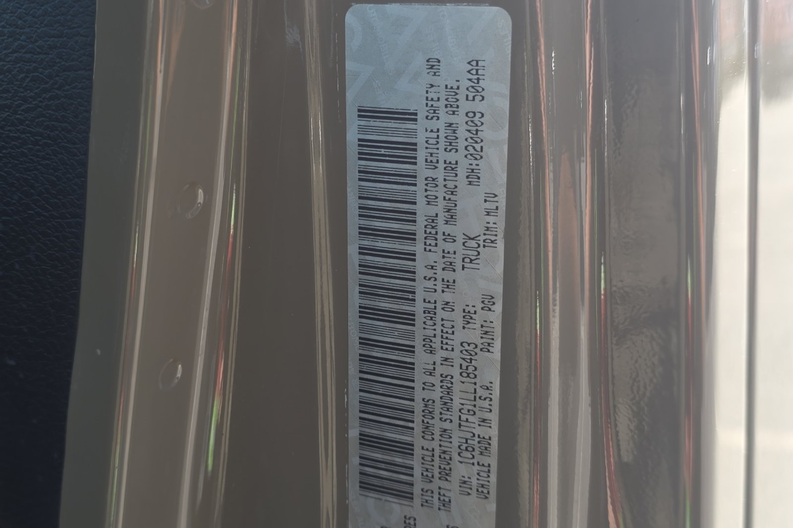 Used 2020 Gobi Clearcoat Jeep Overland image 25