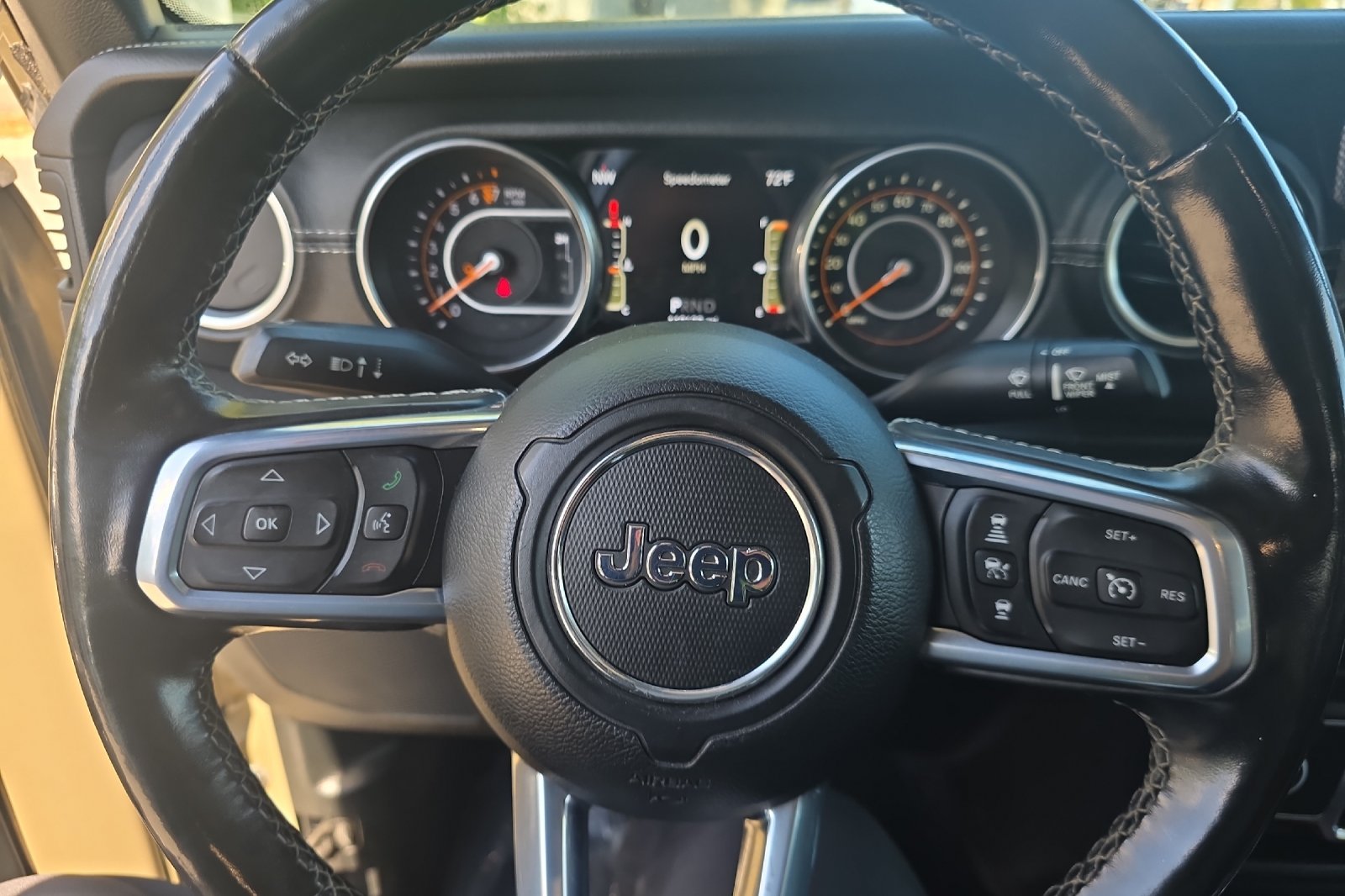 Used 2020 Gobi Clearcoat Jeep Overland image 22