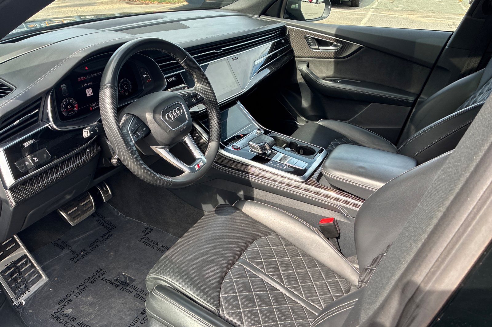 Used 2021 Night Black Audi 4.0T Prestige image 11