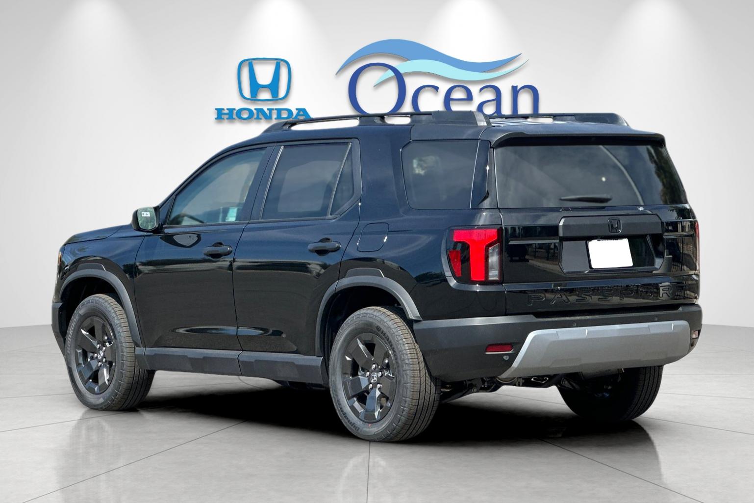 New 2026 Crystal Black Pearl Honda RTL image 3