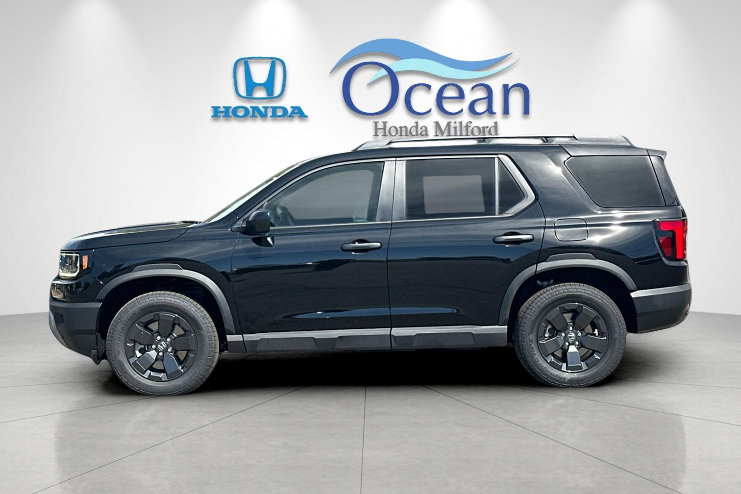 New 2026 Crystal Black Pearl Honda RTL image 2