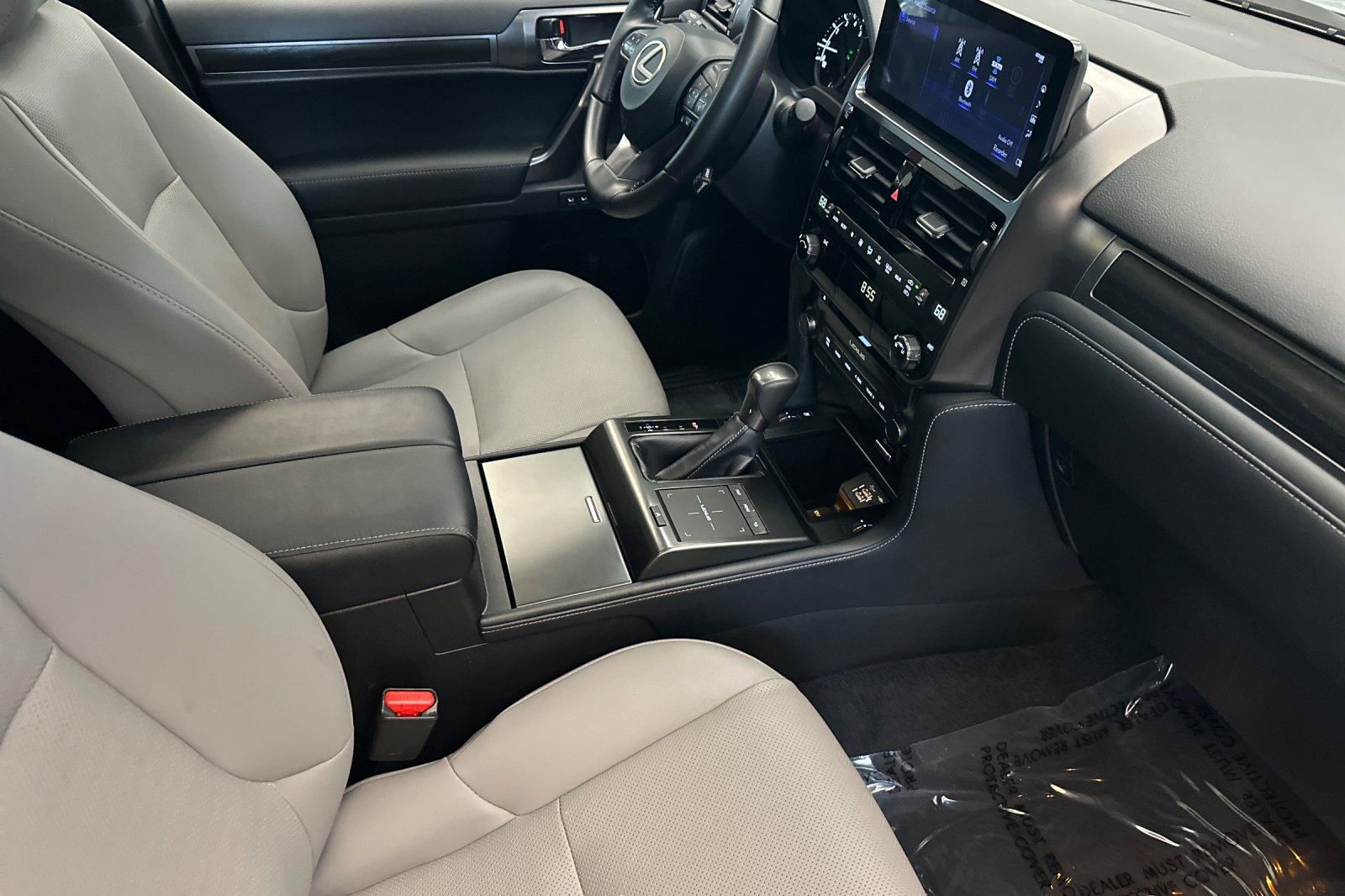 Certified Used 2023 Black Lexus 460 image 17