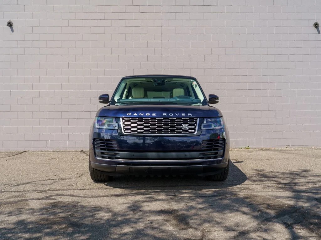 Used 2019 Loire Blue Metallic Land Rover 3.0L V6 Supercharged HSE image 10