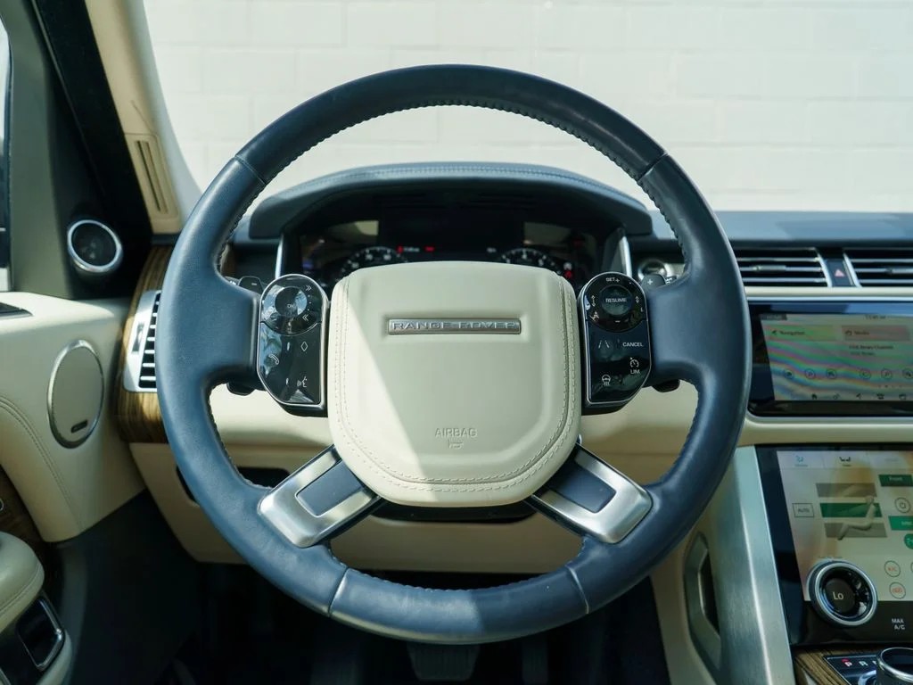 Used 2019 Loire Blue Metallic Land Rover 3.0L V6 Supercharged HSE image 23