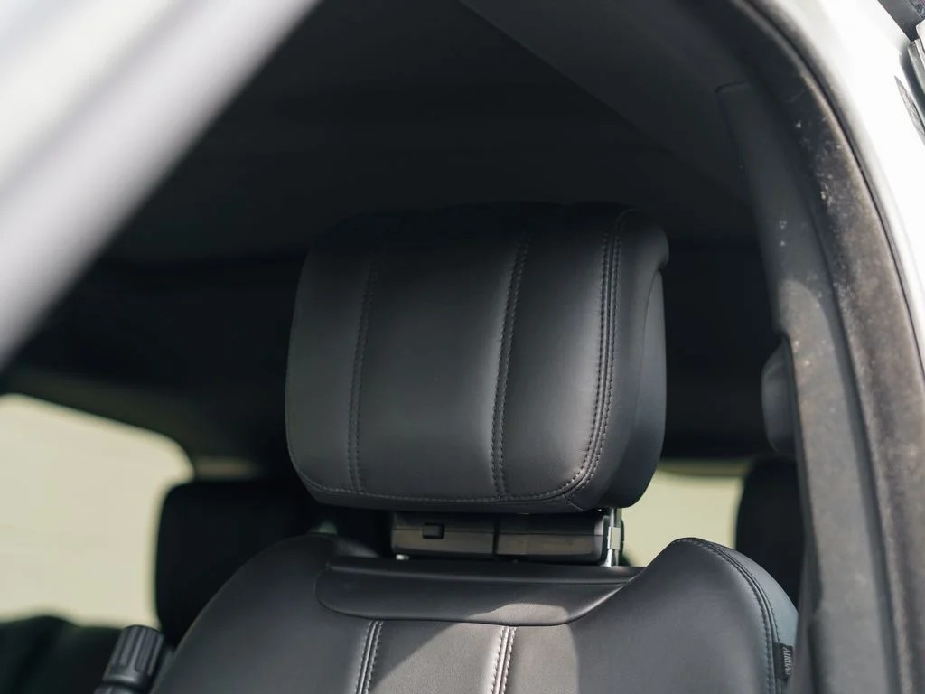 Used 2019  Land Rover 3.0L V6 Supercharged HSE image 19