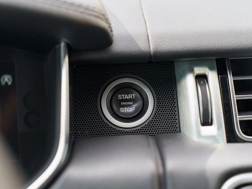 Used 2019  Land Rover 3.0L V6 Supercharged HSE image 28