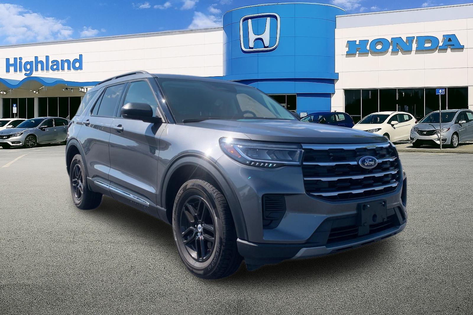 Used 2025 Gray Ford Active image 7