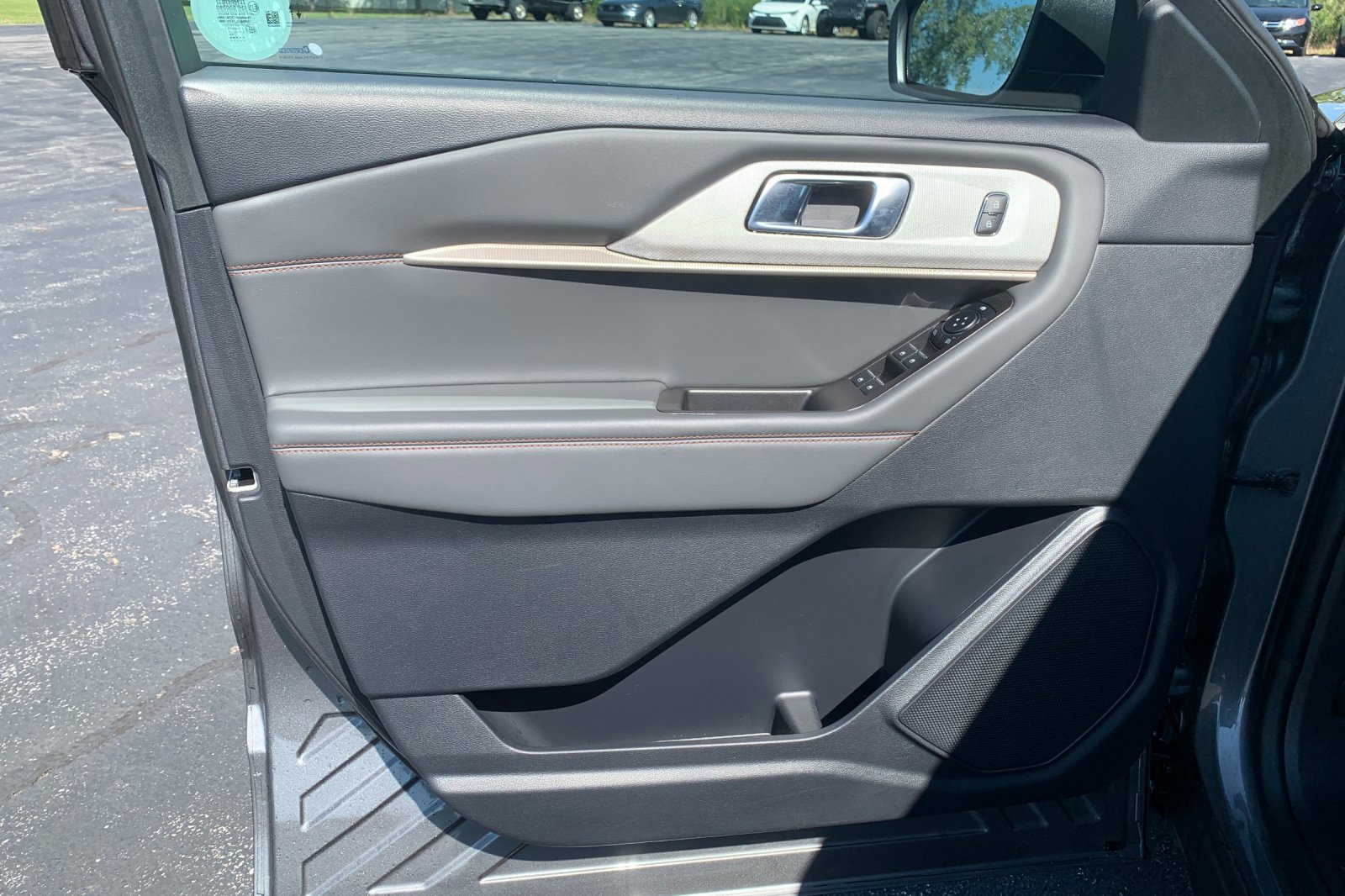 Used 2025 Gray Ford Active image 13
