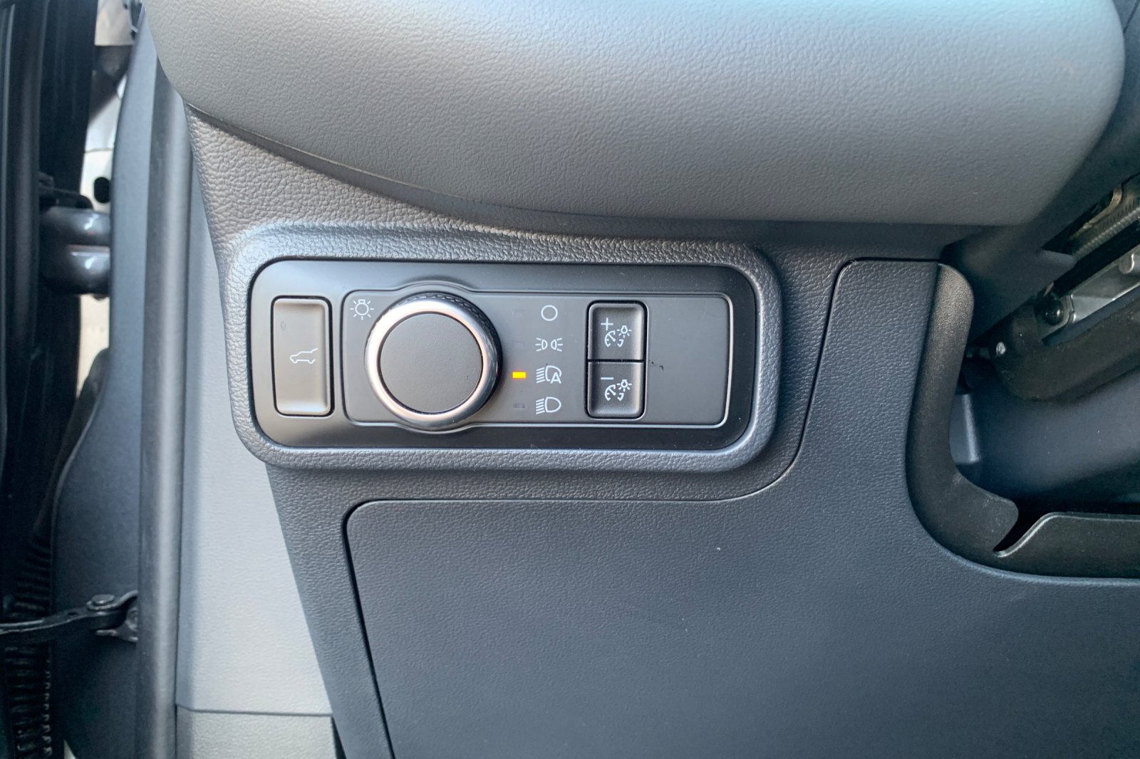 Used 2025 Gray Ford Active image 35