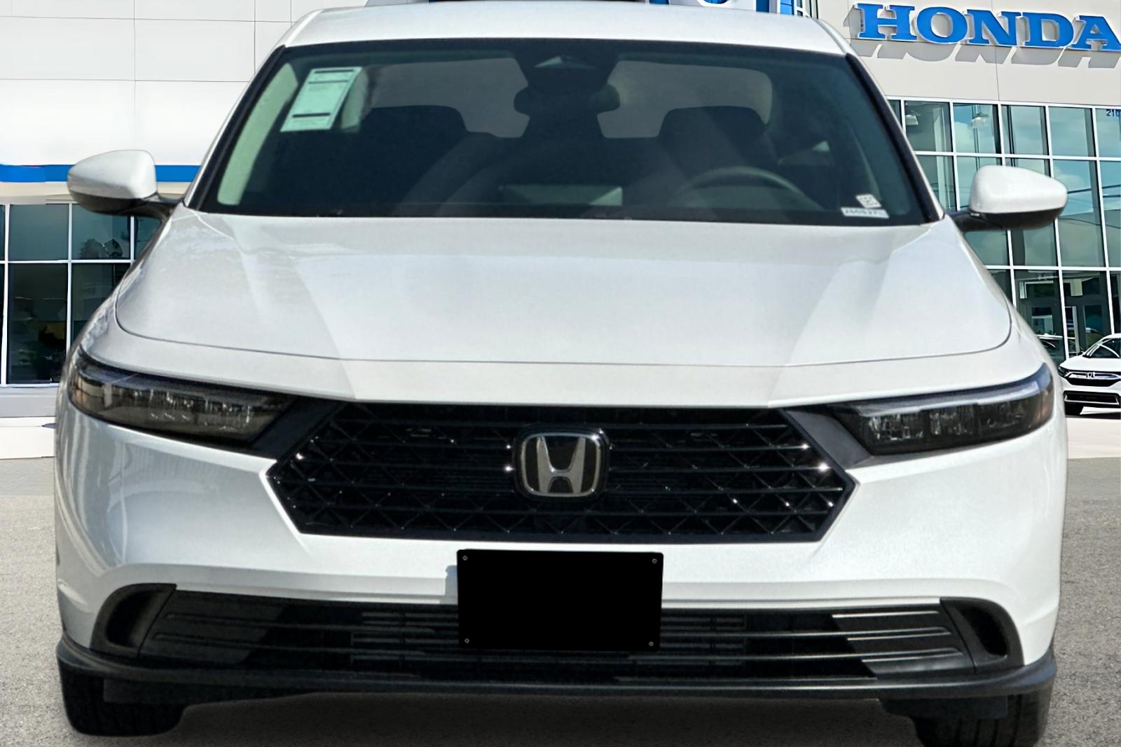 New 2026 Platinum White Pearl Honda LX image 8