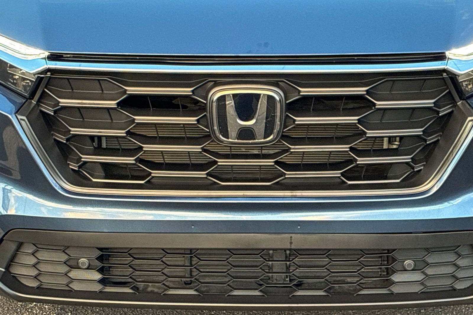 Used 2026 Canyon River Blue Metallic Honda EX-L image 44