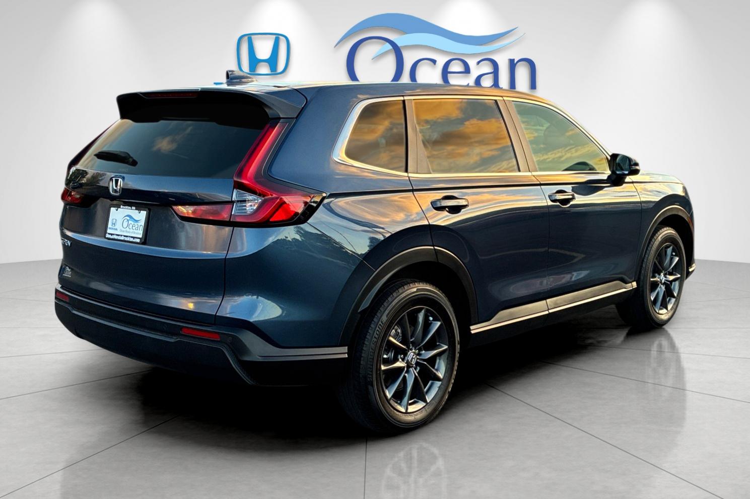 Used 2026 Canyon River Blue Metallic Honda EX-L image 3