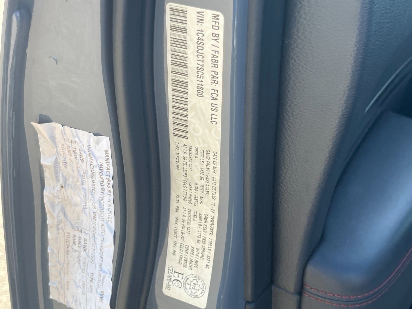 Used 2025  Dodge R/T image 32