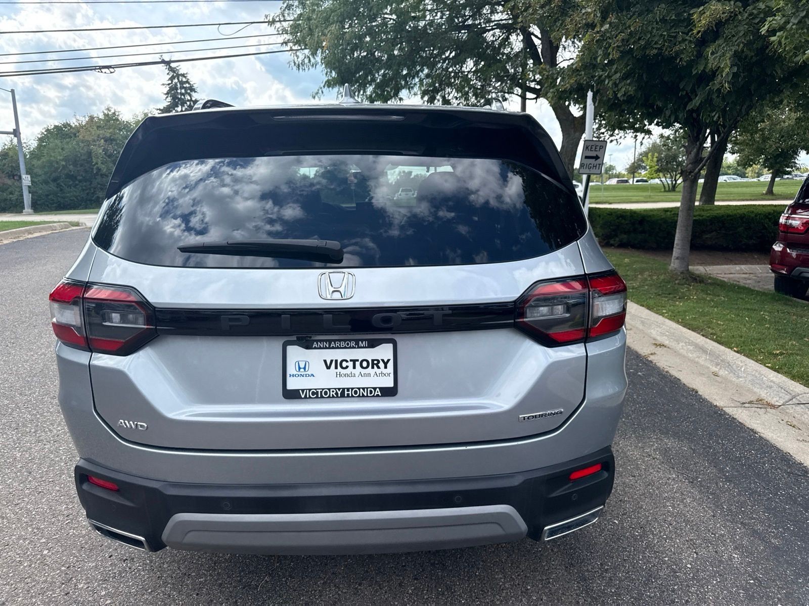 Certified Used 2023 Lunar Silver Metallic Honda AWD TRG image 9