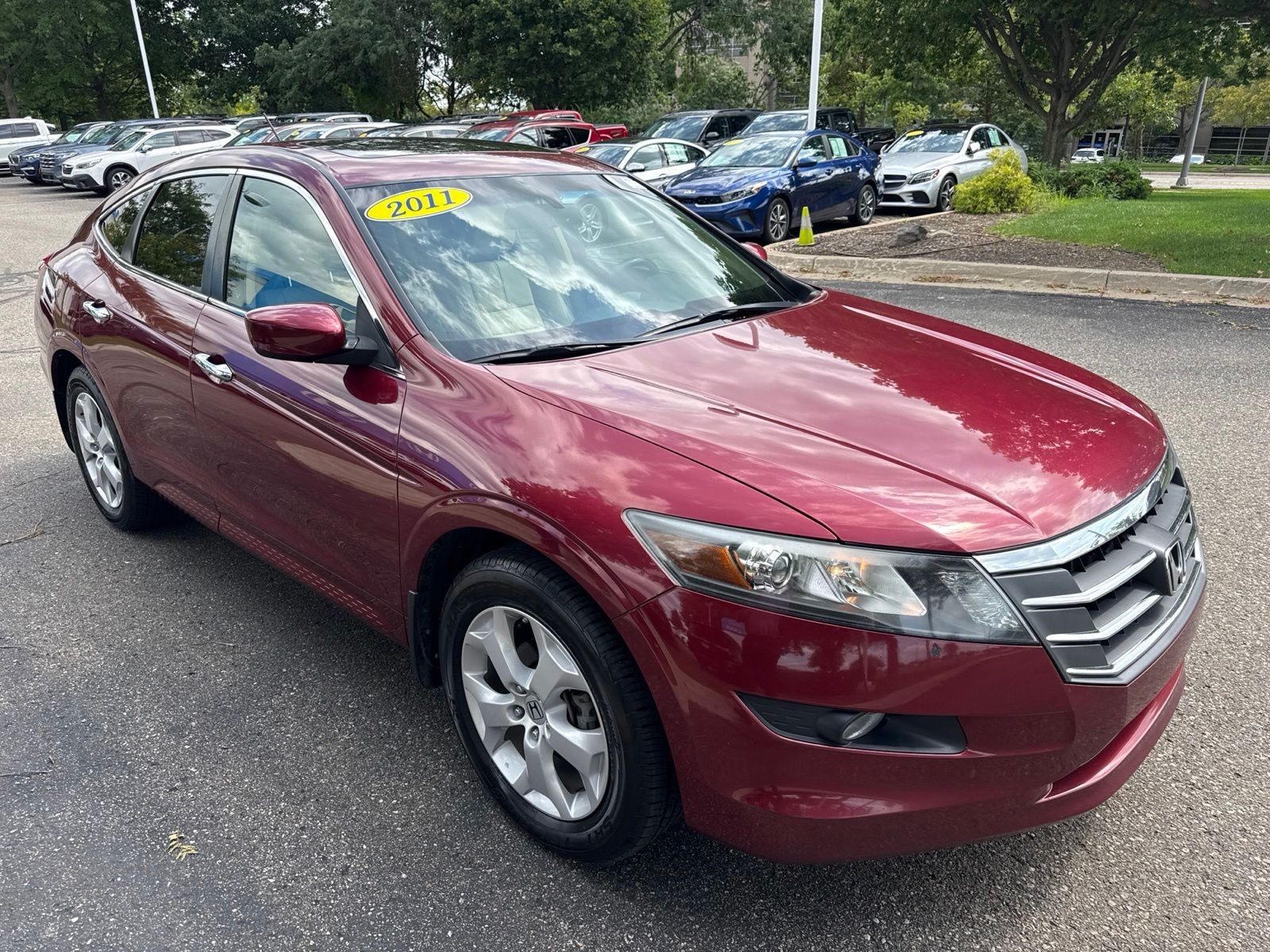Used 2010 Tango Red Pearl Honda EX-L image 6