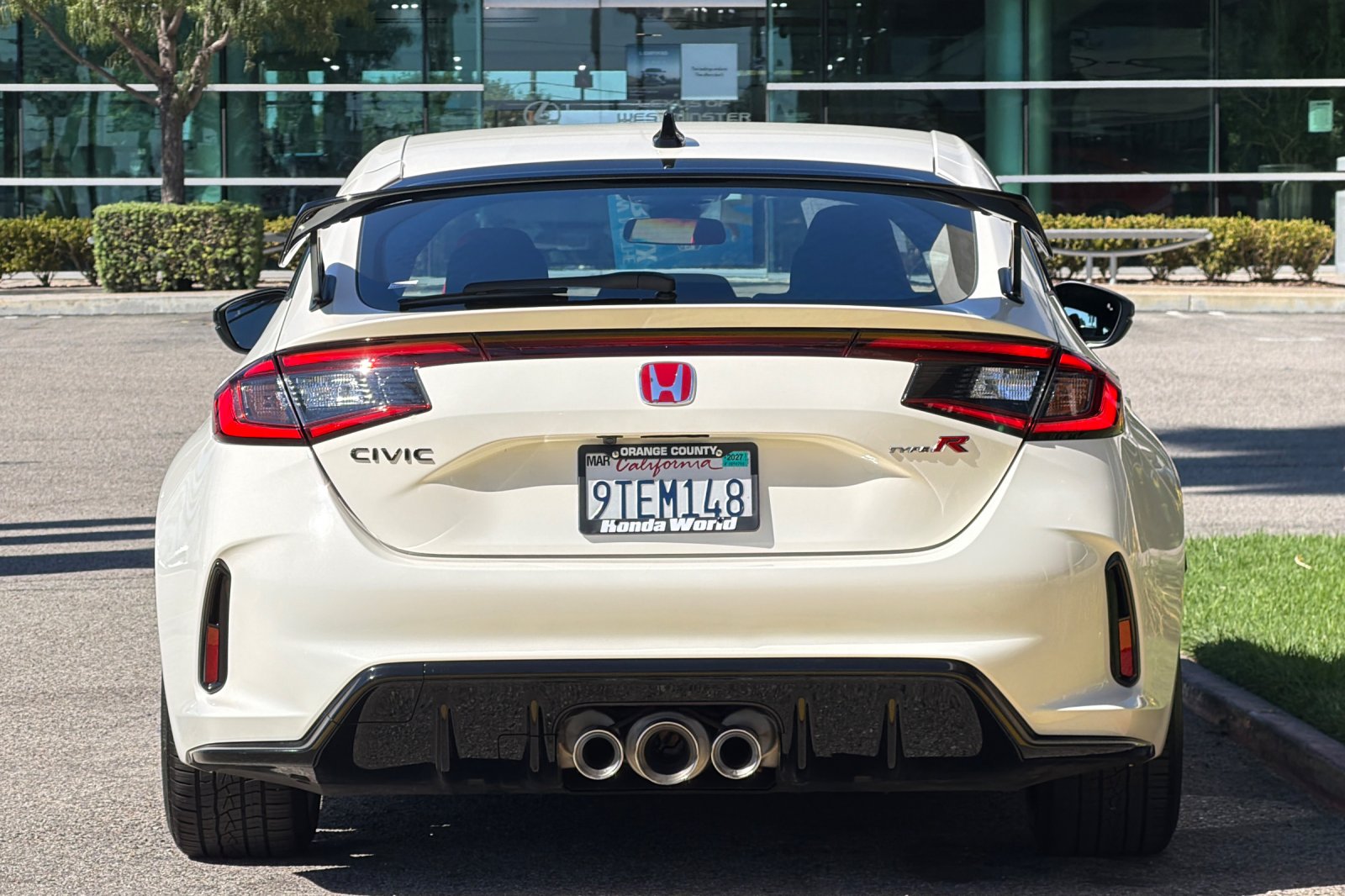 Certified Used 2025 Championship White Honda  image 5