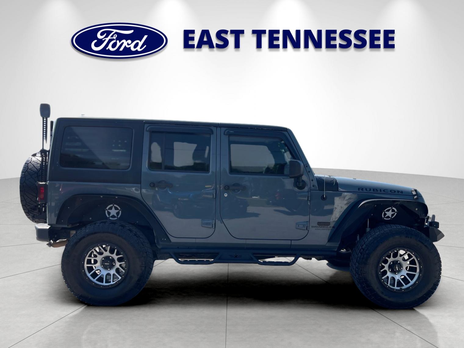 Used 2014 Gray Jeep Unlimited Rubicon image 2