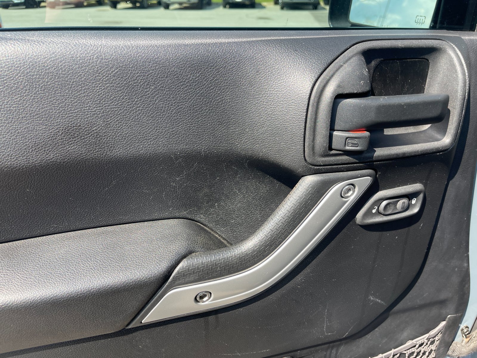 Used 2014 Gray Jeep Unlimited Rubicon image 13
