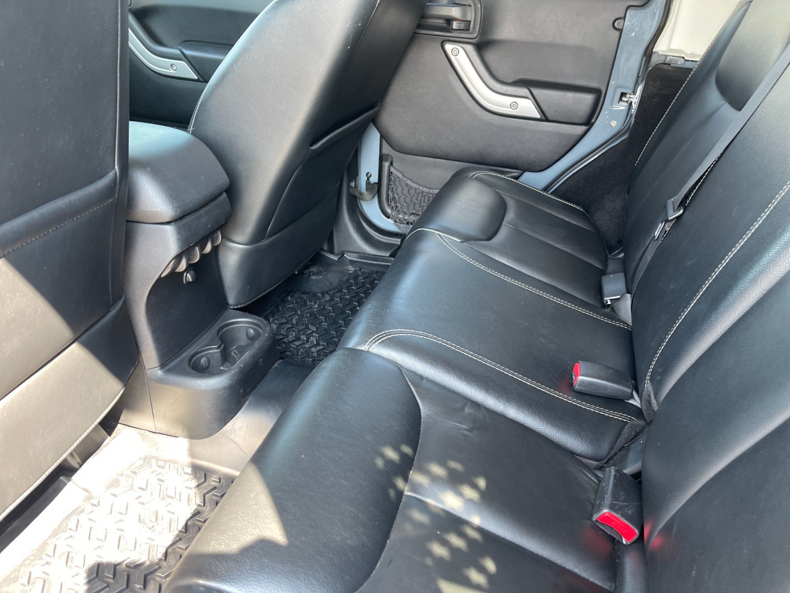 Used 2014 Gray Jeep Unlimited Rubicon image 14