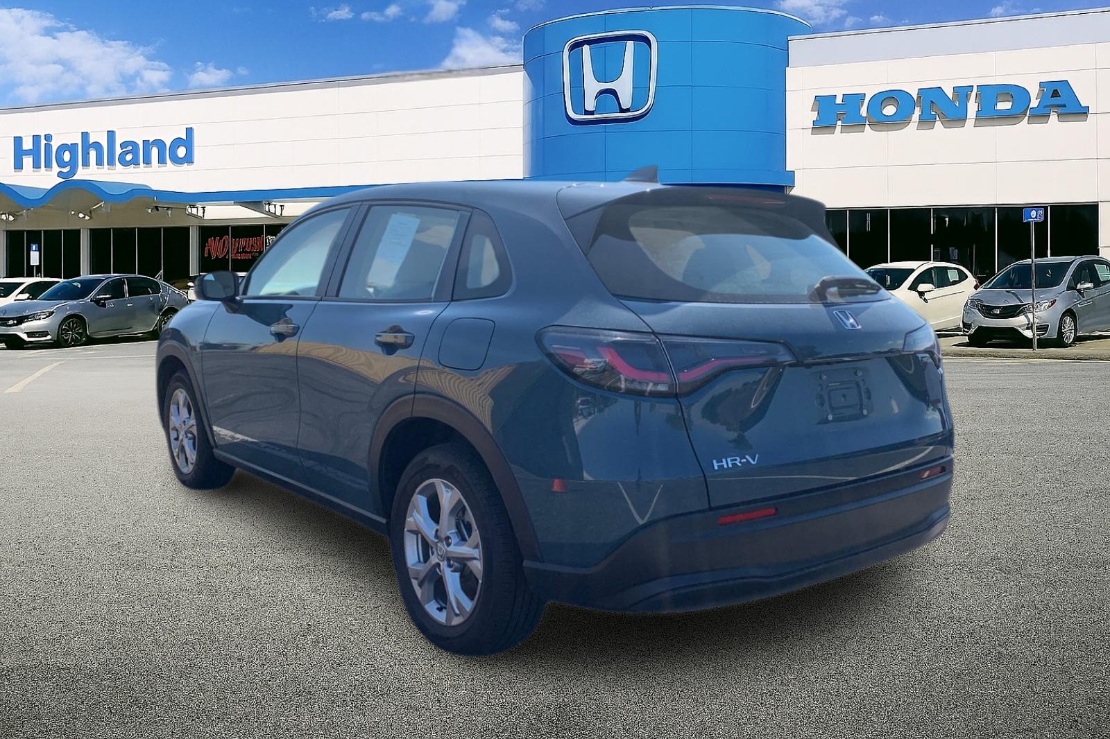 Certified Used 2025 Green Honda LX image 3