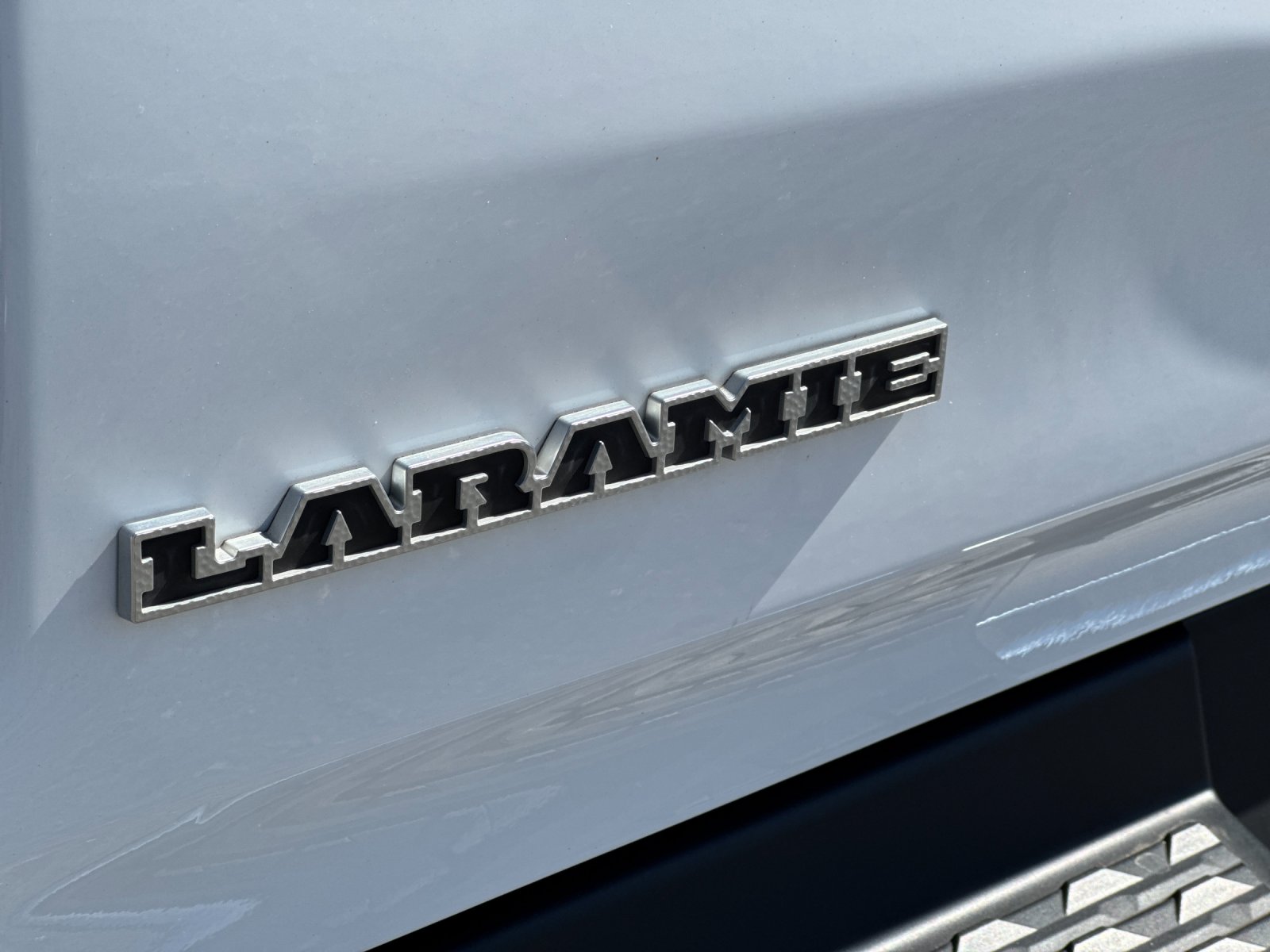 Used 2021 Bright White Clearcoat Ram Laramie 4D Crew Cab image 32