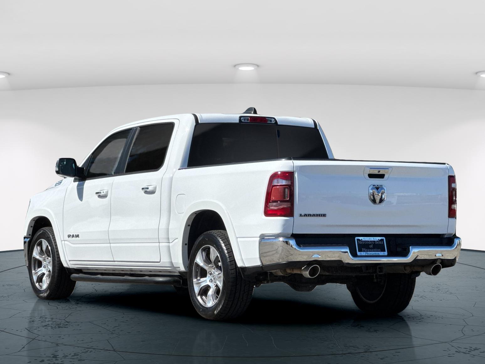 Used 2021 Bright White Clearcoat Ram Laramie 4D Crew Cab image 4