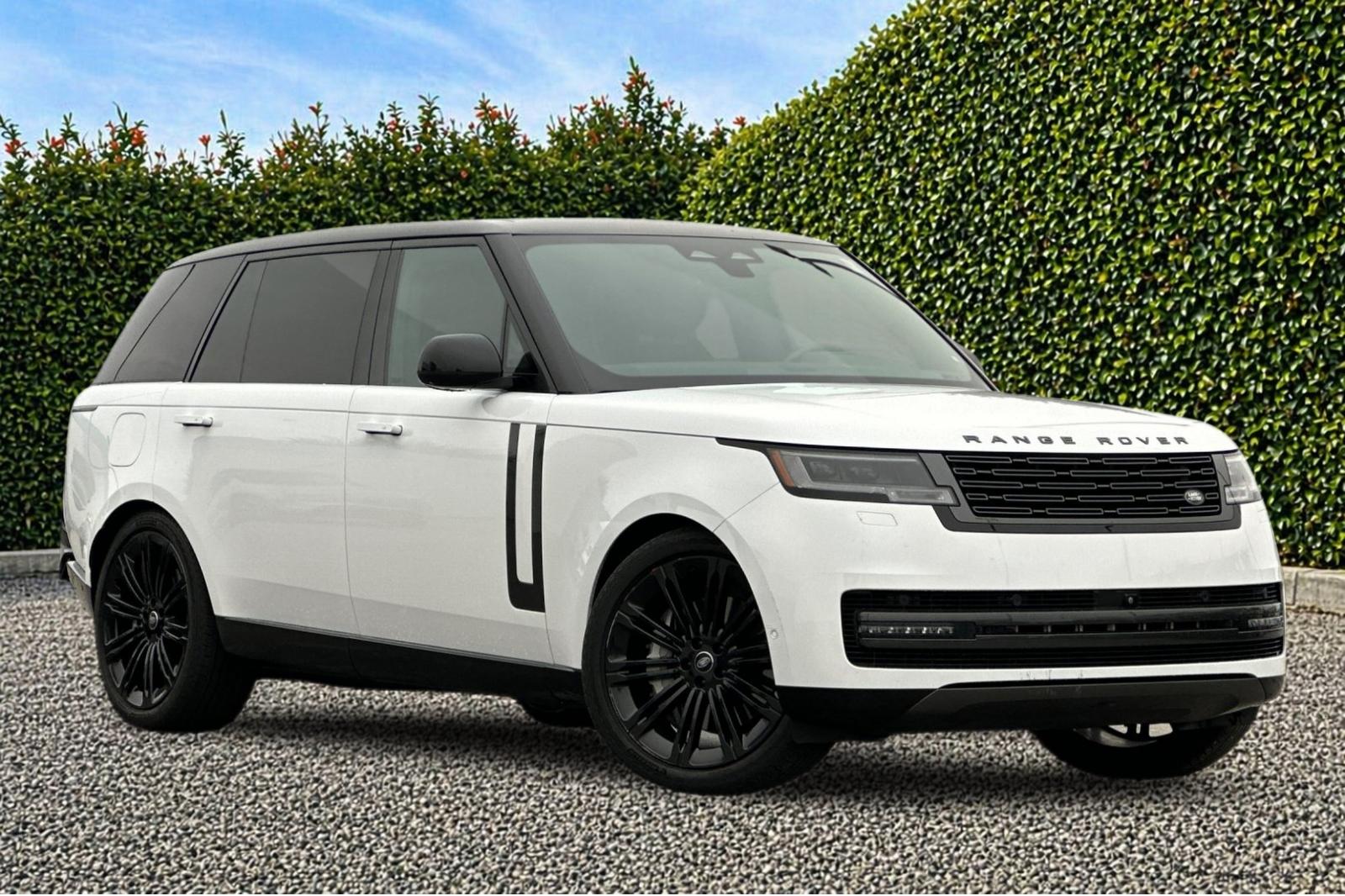 2024 Land Rover Range Rover SE