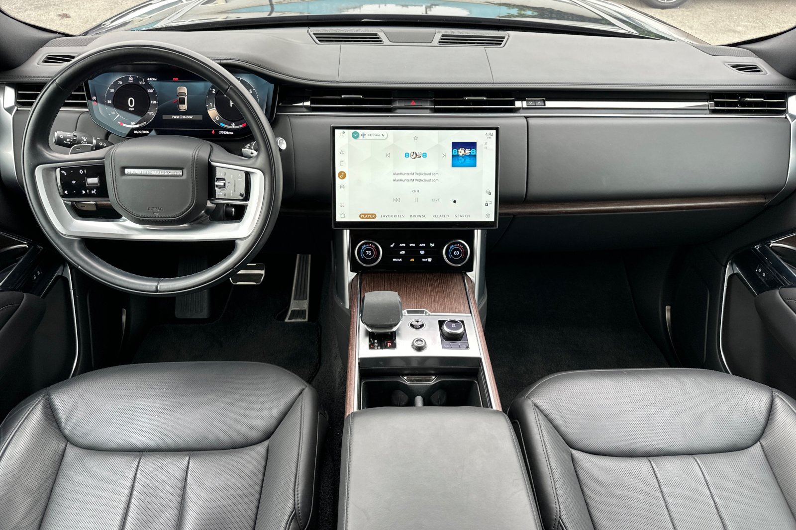 Used 2023 Blue Land Rover SE image 16