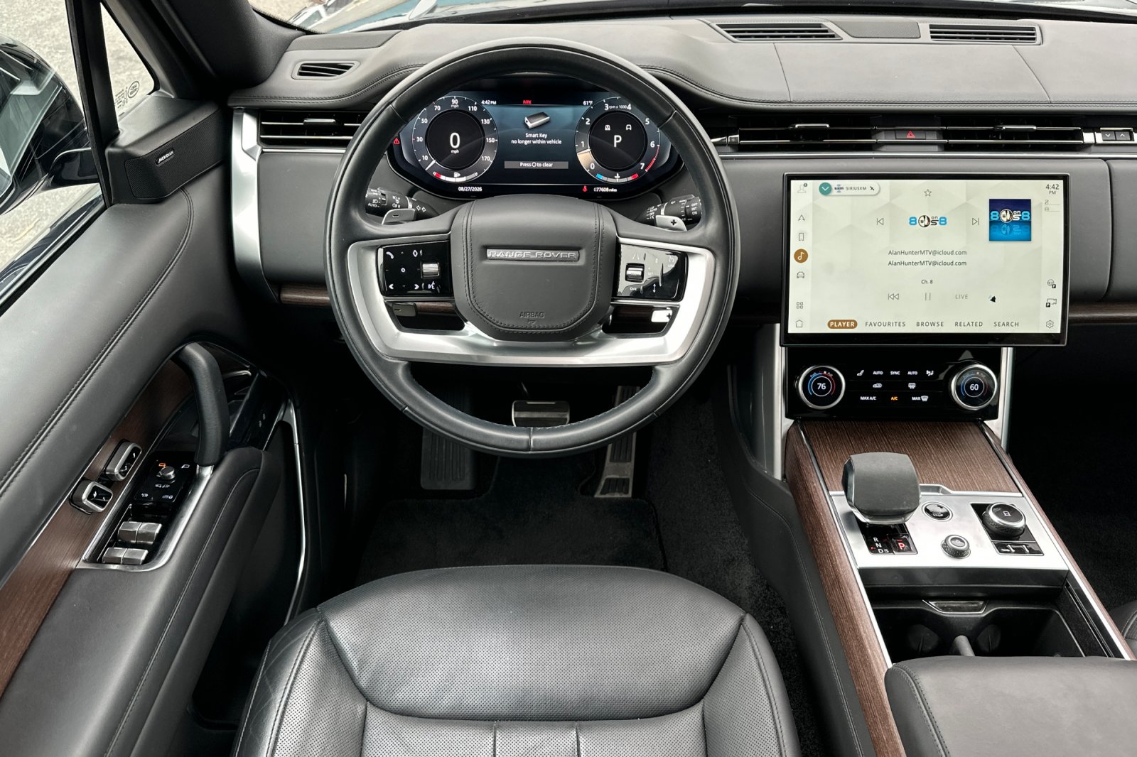 Used 2023 Blue Land Rover SE image 17