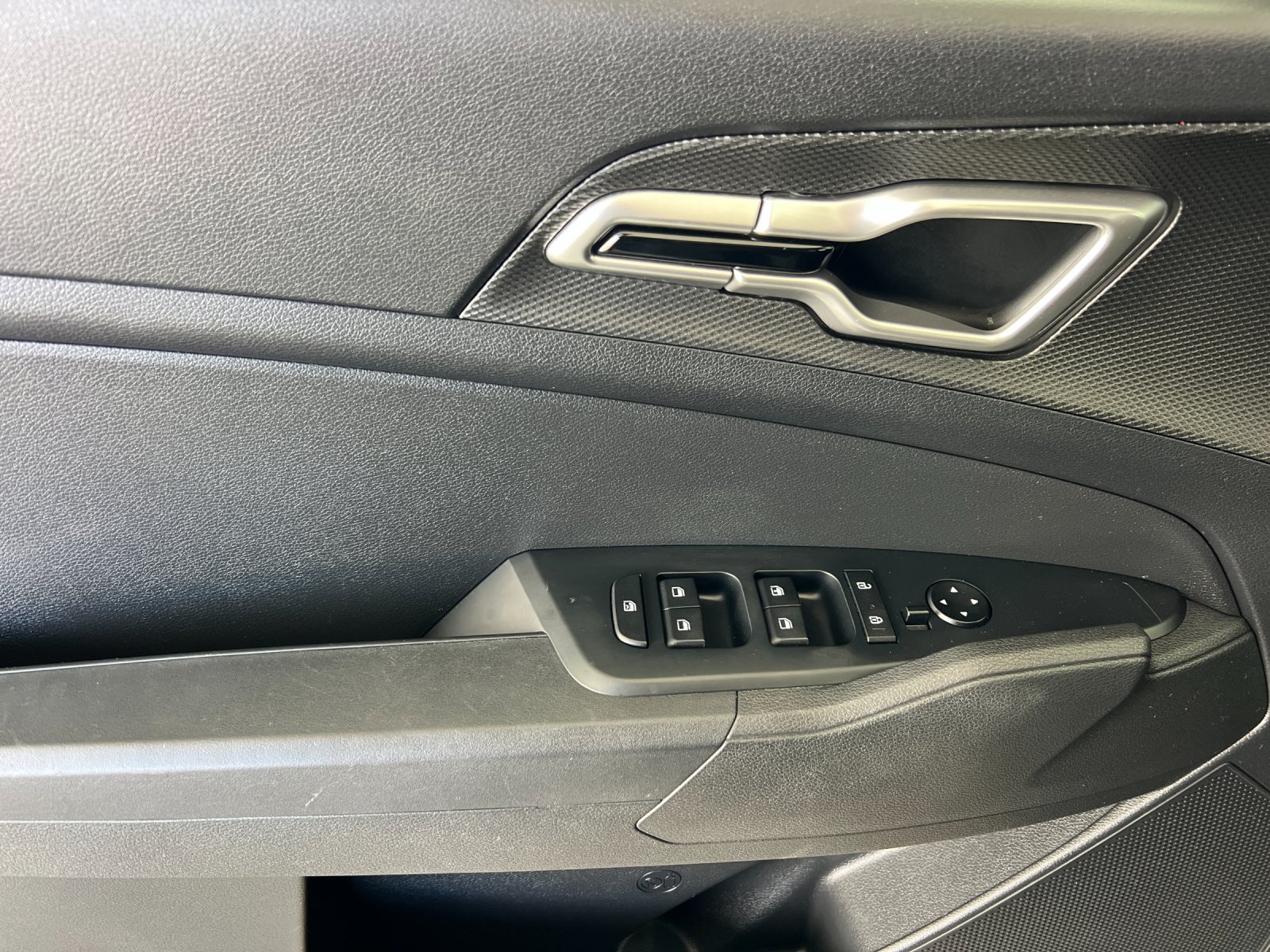 Used 2024 Gray Kia LX image 10
