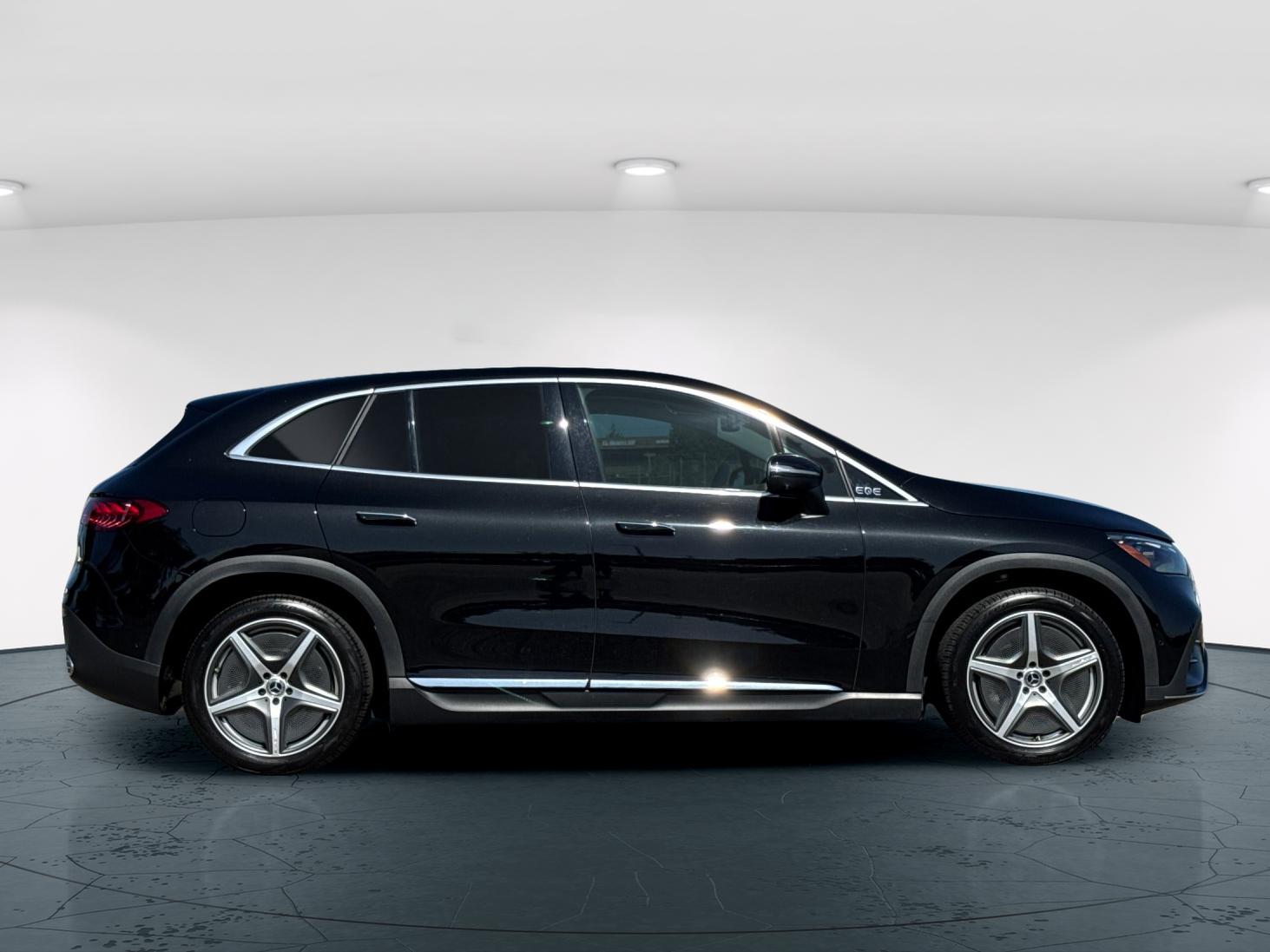 Certified Used 2023 Obsidian Black Metallic Mercedes-Benz 500 SUV 4D Sport Utility 4MATIC® image 8