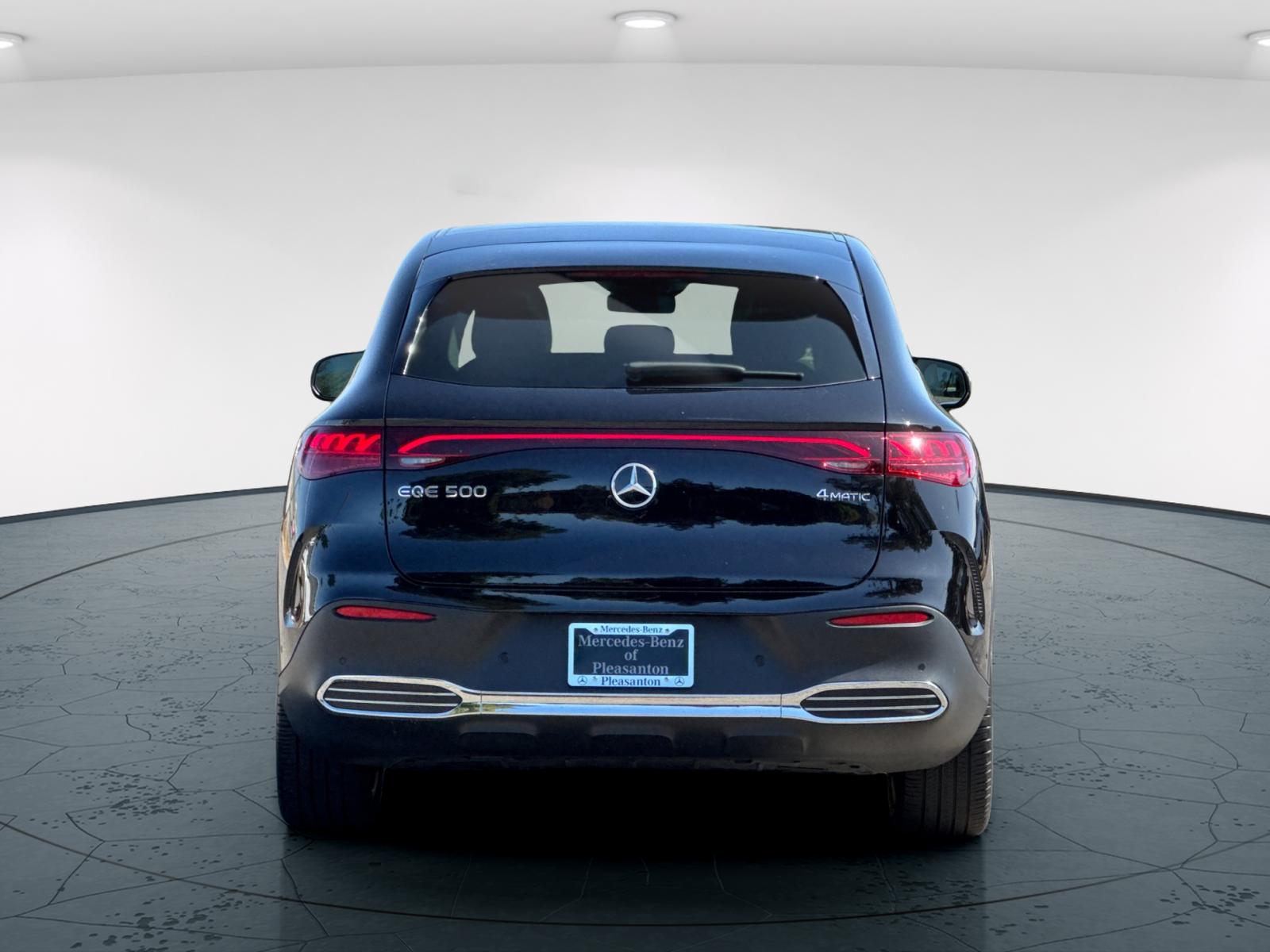 Certified Used 2023 Obsidian Black Metallic Mercedes-Benz 500 SUV 4D Sport Utility 4MATIC® image 6