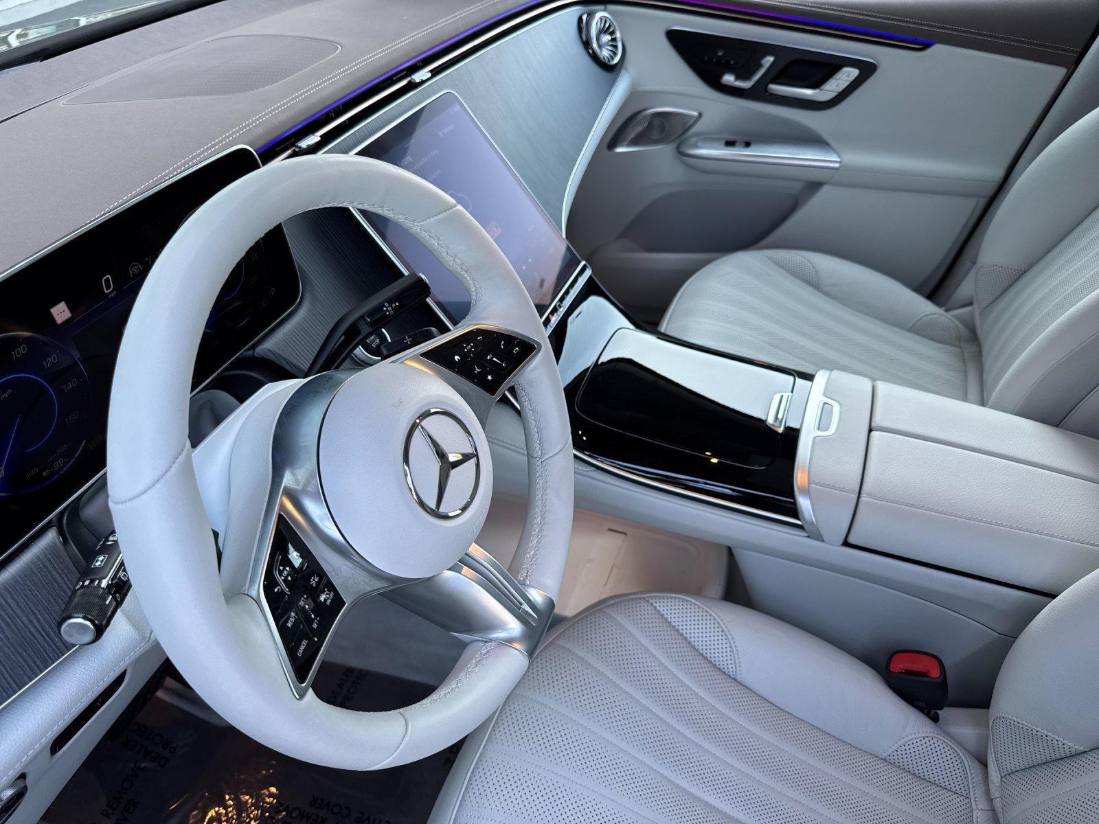 Certified Used 2023 Obsidian Black Metallic Mercedes-Benz 500 SUV 4D Sport Utility 4MATIC® image 11