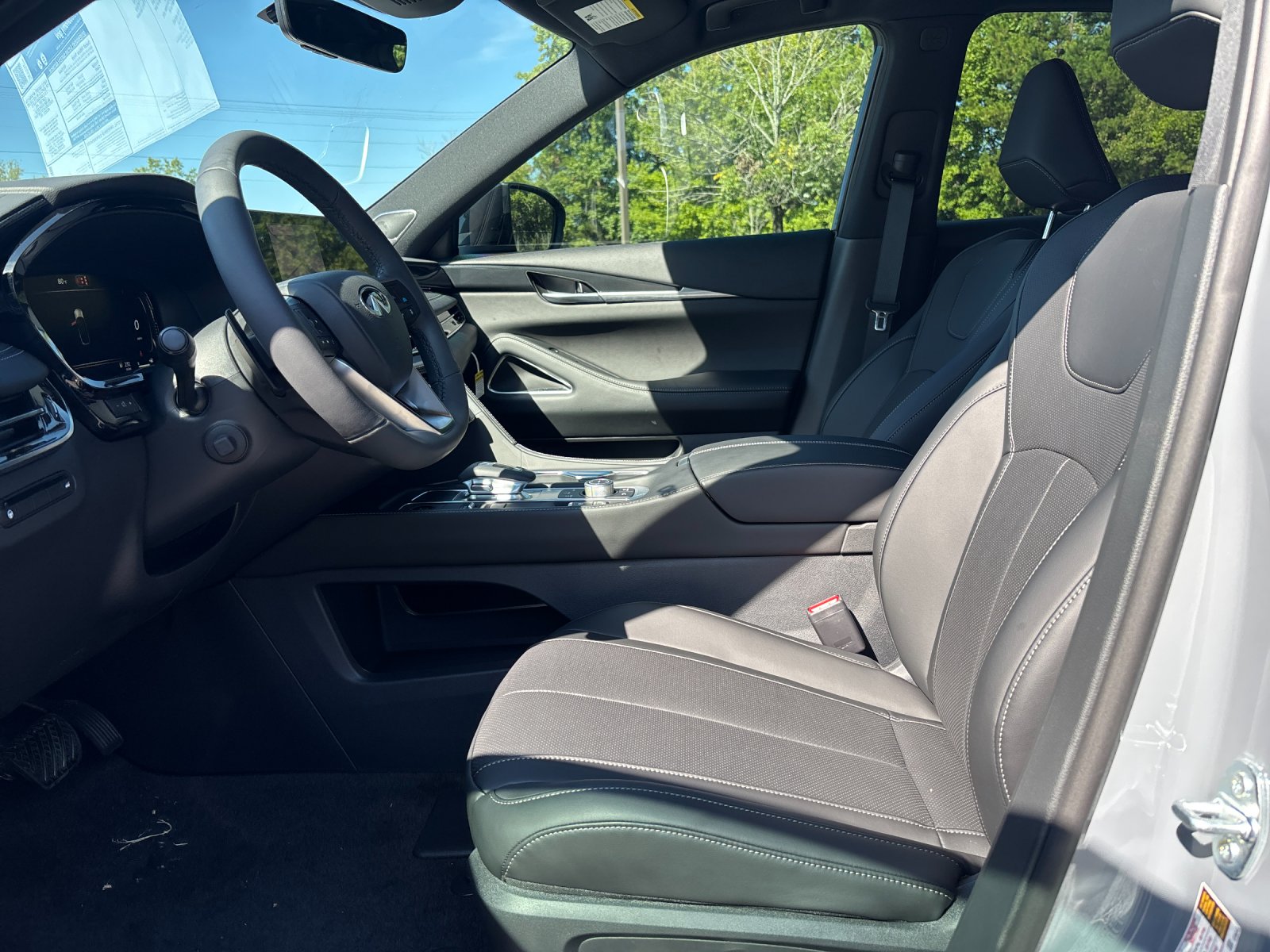 New 2027 HARBOR GRAY INFINITI Sport AWD image 15