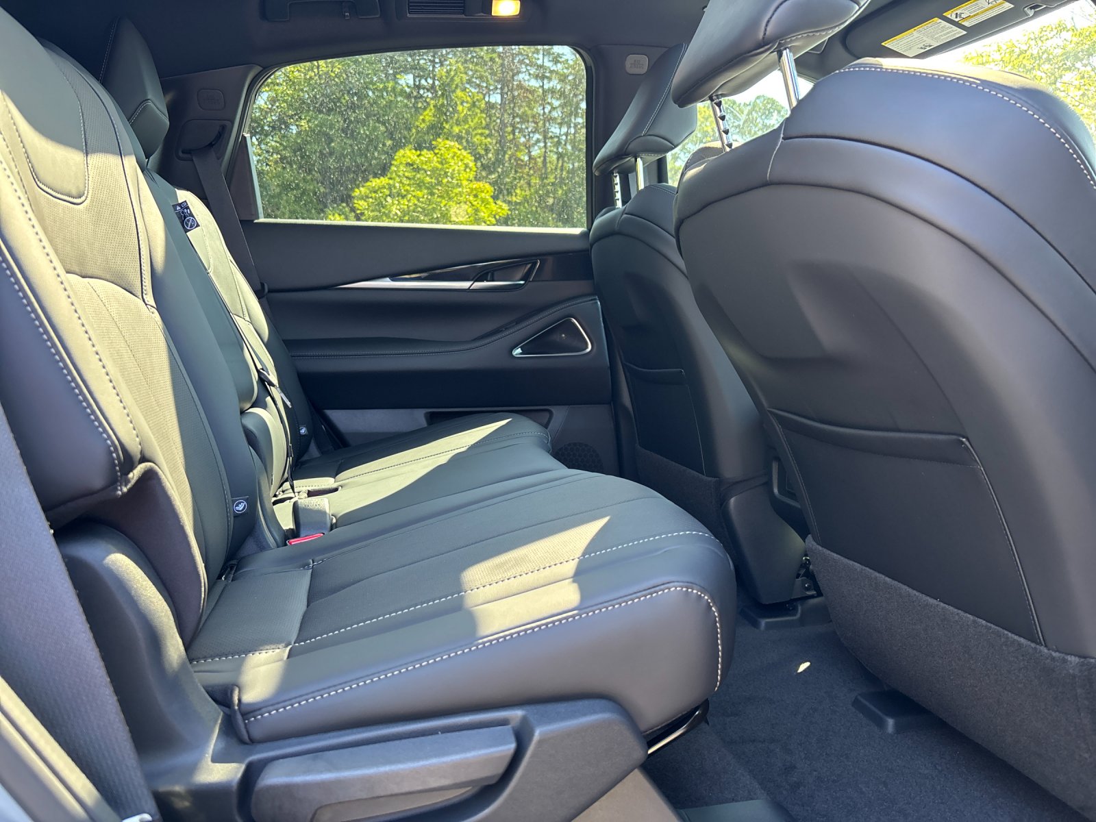New 2027 HARBOR GRAY INFINITI Sport AWD image 38