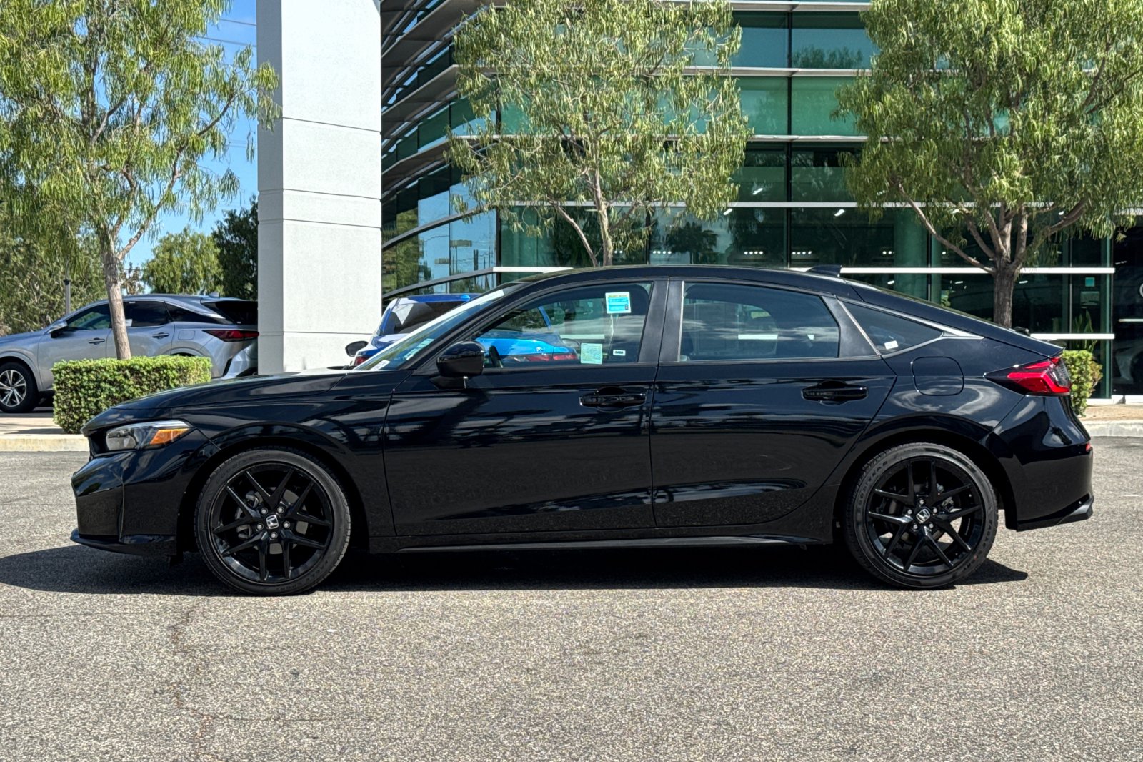 Certified Used 2025 Crystal Black Pearl Honda Sport image 7