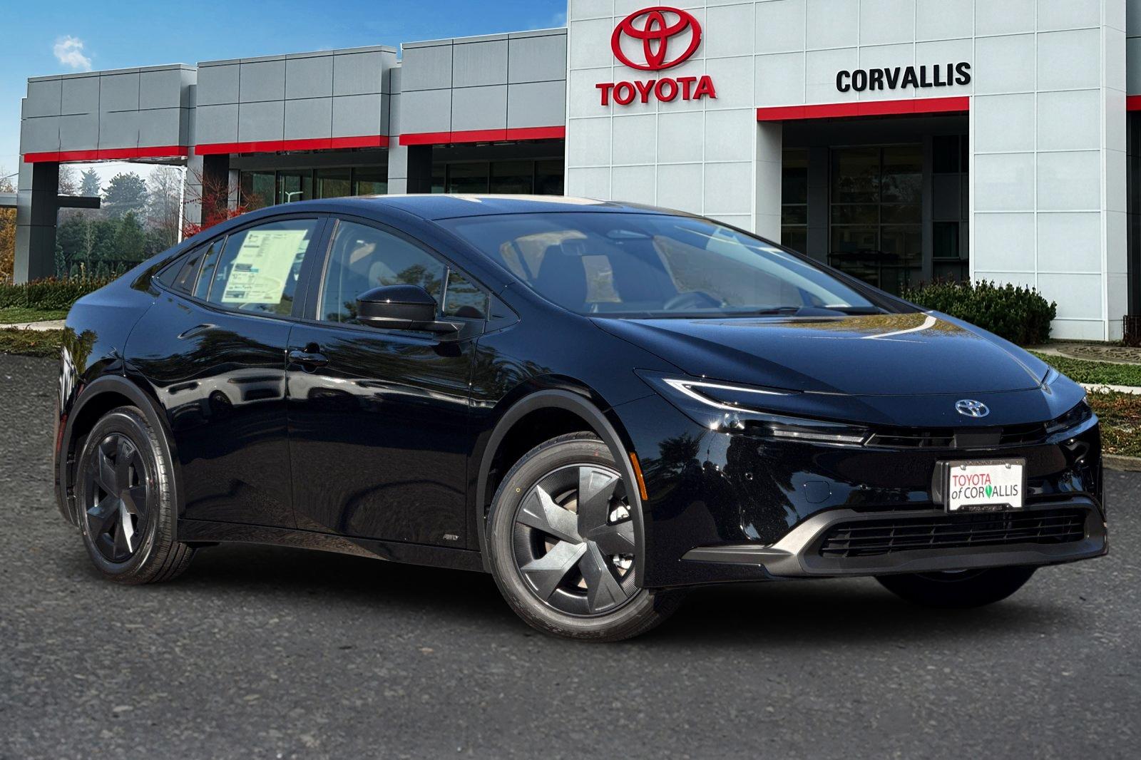 2027 Toyota Prius  LE AWD