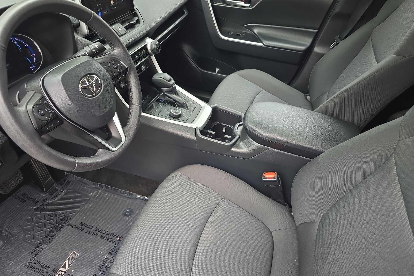 Used 2025 White Toyota XLE image 10