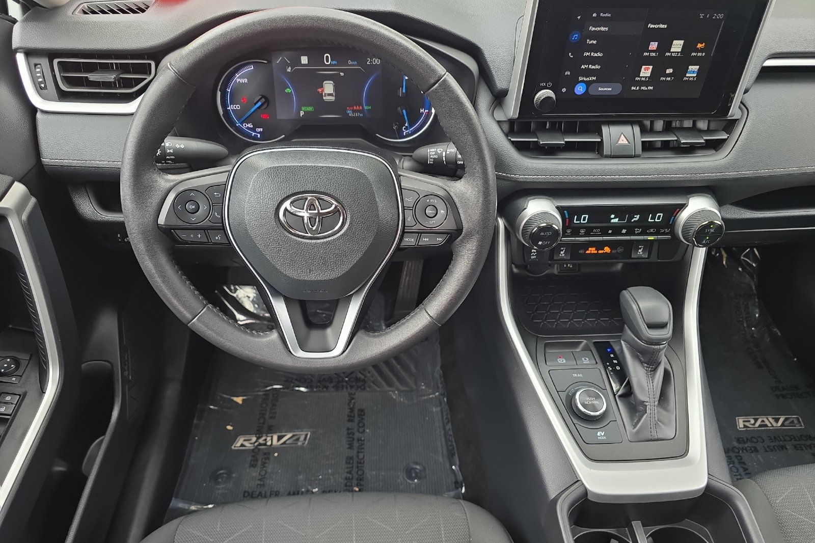 Used 2025 White Toyota XLE image 14