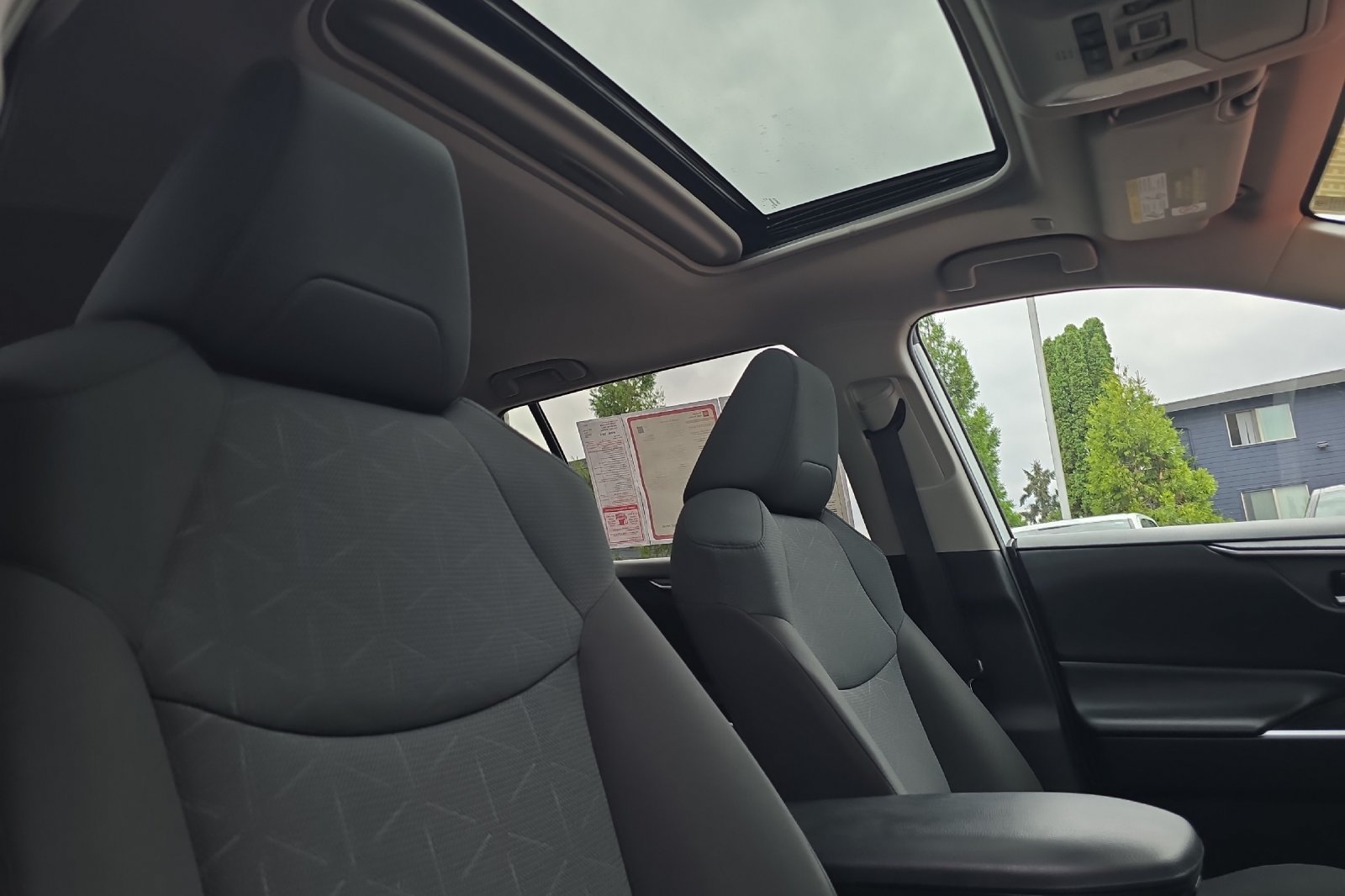 Used 2025 White Toyota XLE image 17