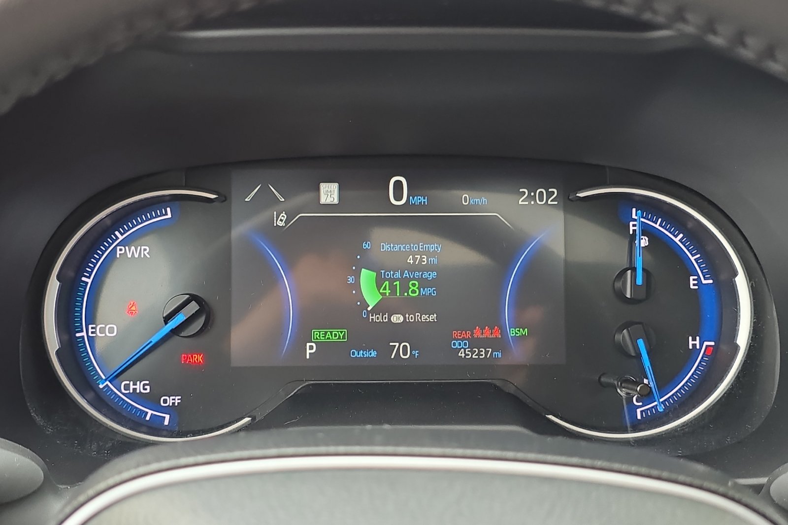 Used 2025 White Toyota XLE image 24