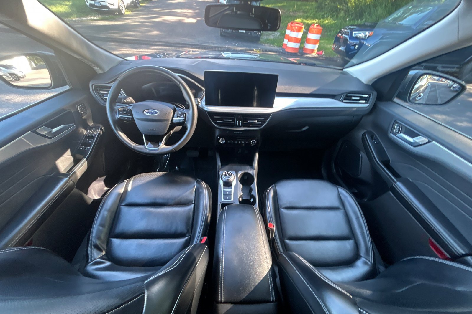 Used 2024 Carbonized Gray Metallic Ford Platinum image 13