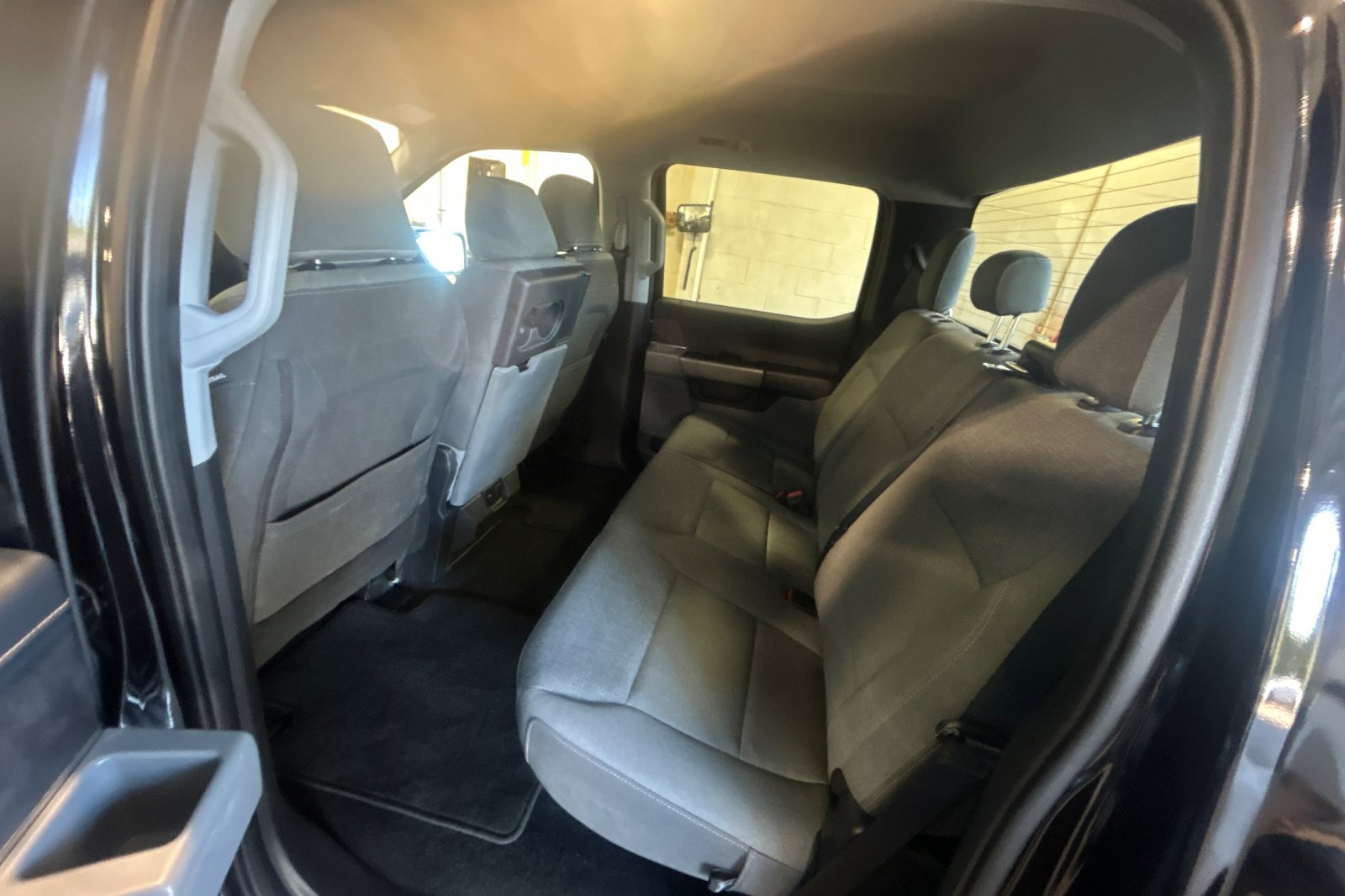 Used 2025 Agate Black Metallic Ford XLT image 12