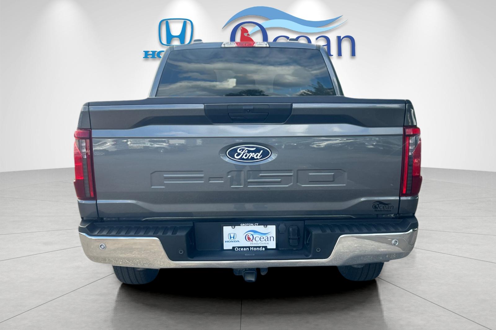 Used 2025 Carbonized Gray Metallic Ford XLT image 4