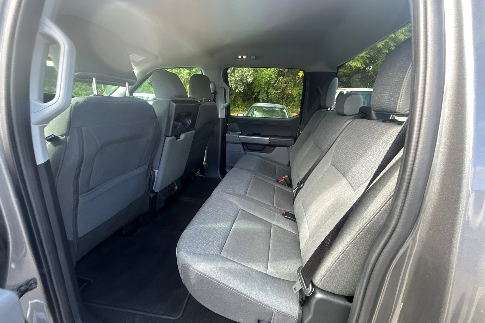 Used 2025 Carbonized Gray Metallic Ford XLT image 12